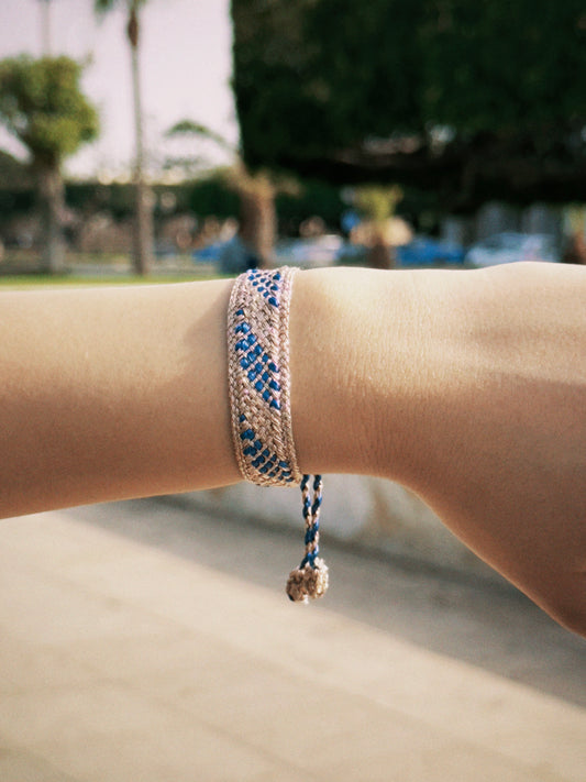 Bracelet Rimal – Sable & Bleu Profond