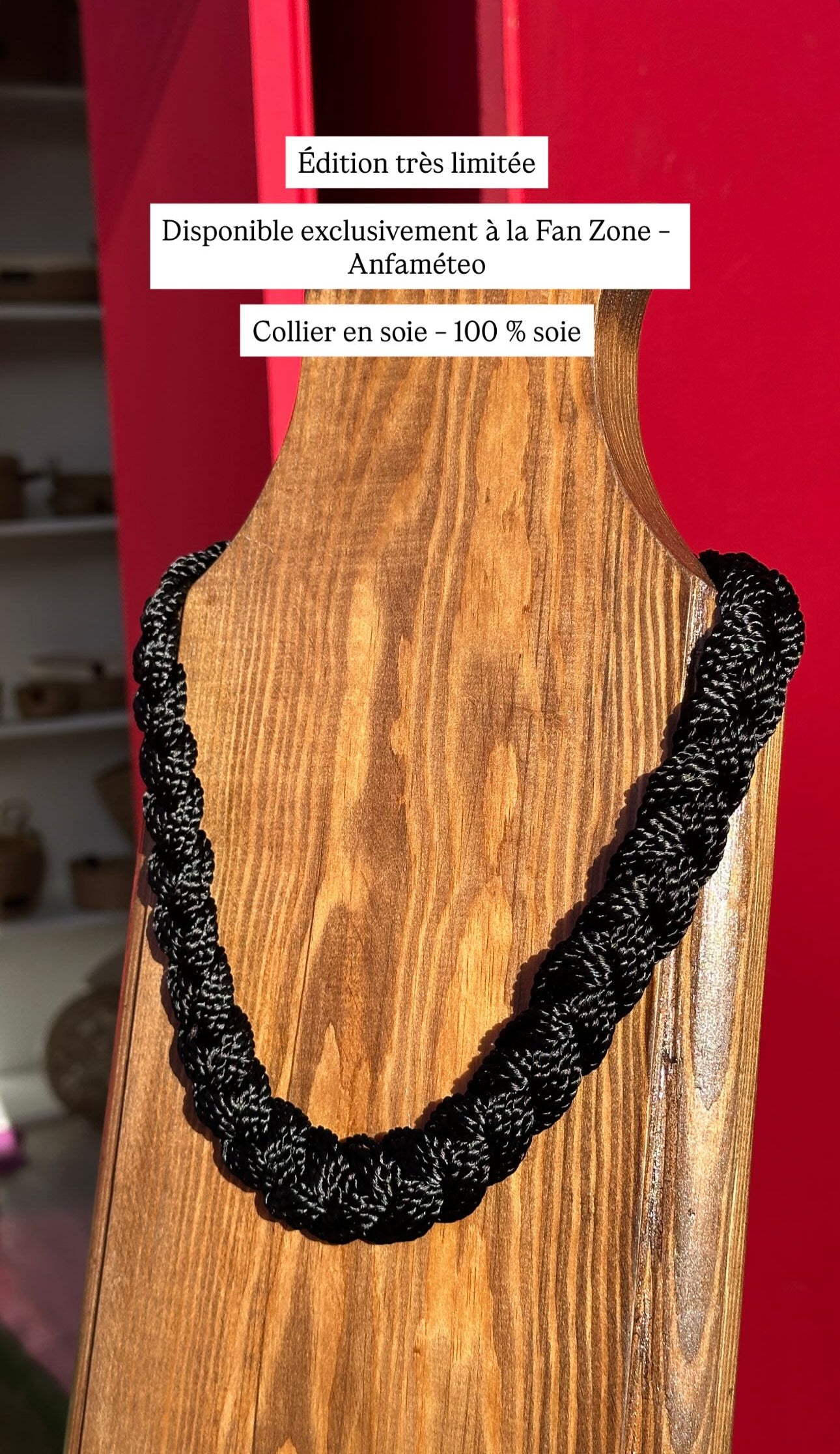 Collier soie